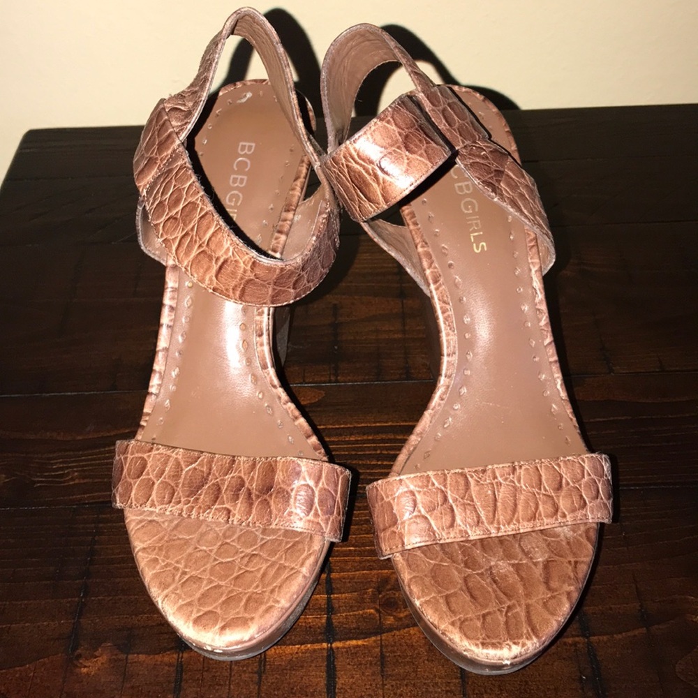 BGBG Girls Brown Wedges